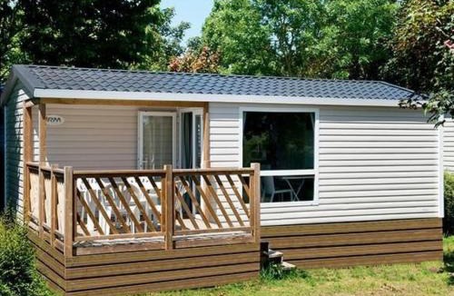 Hohenlychen House | Holiday Home in Hohenlychen mit Grill- Loggia 1 by Interhome