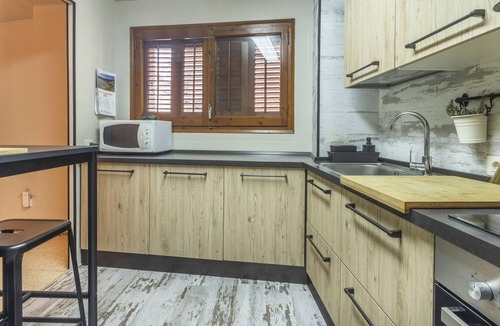 Talarn House | Holiday Home "La Casa de Talarn" with Wi-Fi, Balcony, Terrace & Mountain View