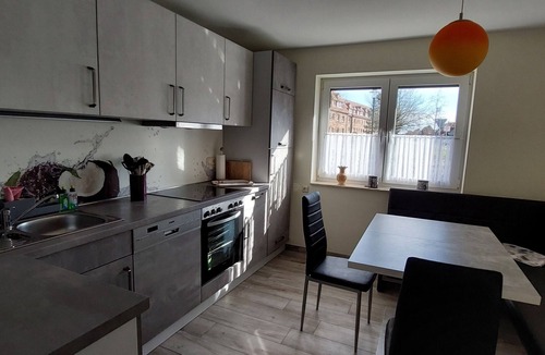 Muritz House | Holiday Home 'Müritz - Domizil' with Private Terrace and Wi-Fi