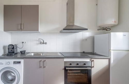 Bigues I Riells House | Holiday Home 'Planta Baixa A Bigues I Riells' with Mountain Views and Shared Terrace