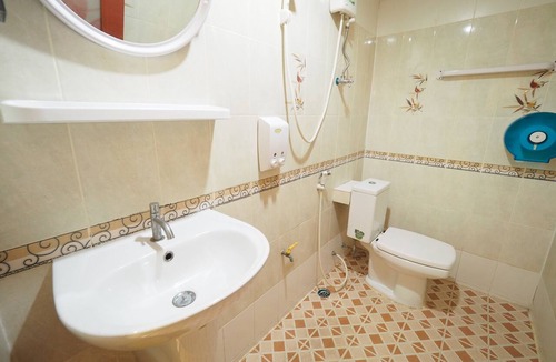 Bangkok Central Business District Hotel | Honey House1