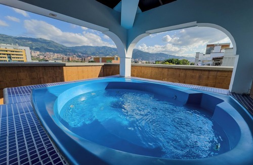 Itagui Hotel | Hotel Alcaravan Medellín