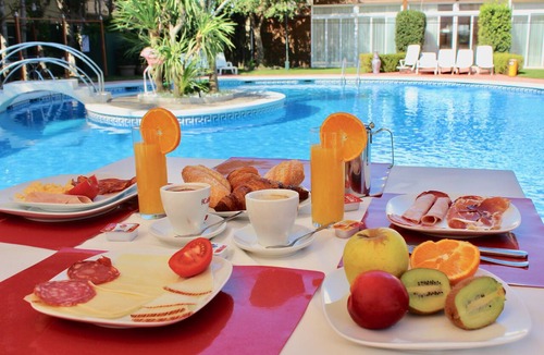 Empuriabrava Hotel | Hotel Ampuria Inn
