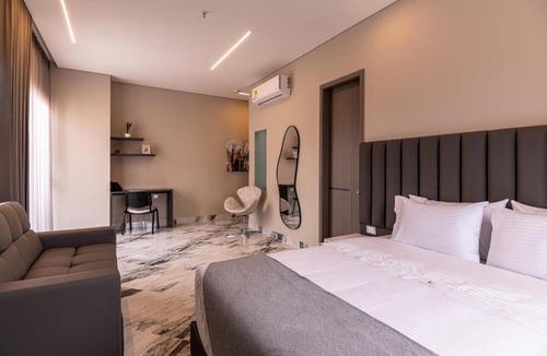 Laureles - Estadio Hotel | Hotel Colores Estadio
