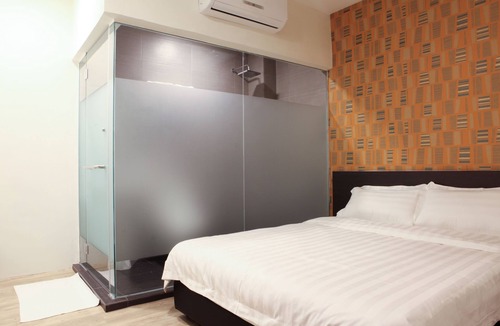 Taman Pertama Hotel | Hotel Mezzo