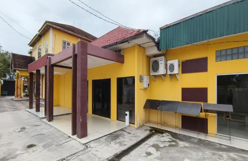 Hulu Sungai Selatan Hotel | Hotel O Wisma Flamboyan NearTaman Makam Pahlawan