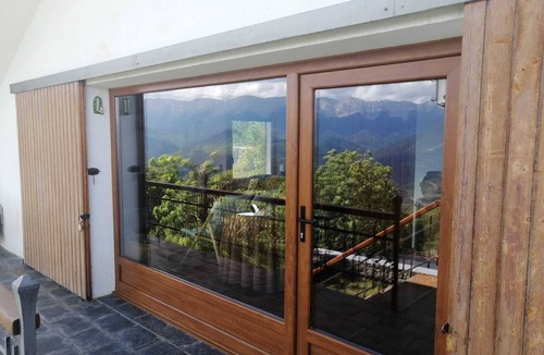 Lles House | House overlooking the Cadí-Moixeró massif, traditional from the 70s with magical