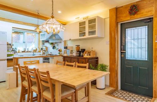 Seongbuk-dong House | I'm Green - Boutique Seoul Stay in Hidden Seoul