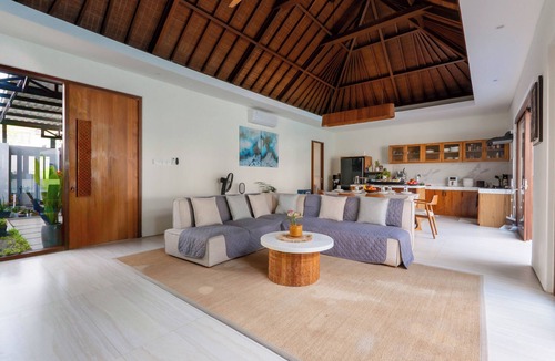Taman Griya Villa | JB Hazel, 4Bedroom villa in Jimbaran