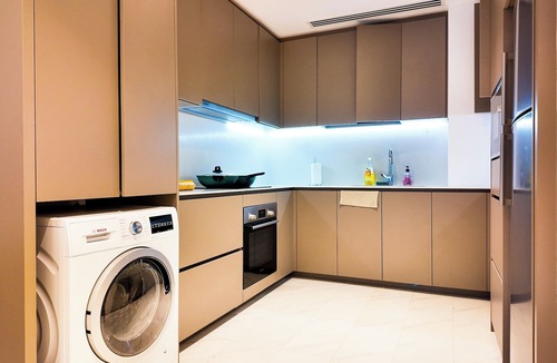 Golden Triangle Apartment | JD Home Stay | Three Bedroom Apartment with Balcony @ Eaton Residence KLCC