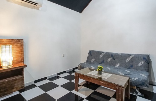Bukit Hotel | Kampung 168