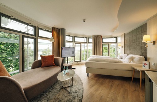 Potsdam West Hotel | Kongresshotel Potsdam am Templiner See