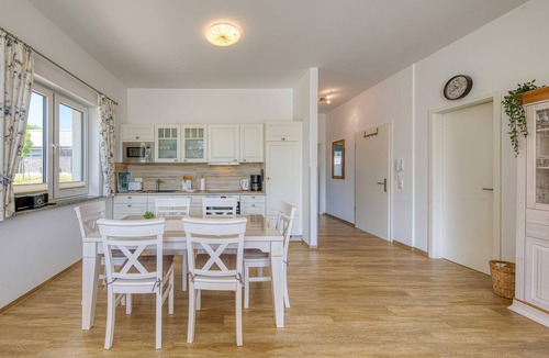 Muritz Apartment | "Kranichrast" Vacation Rental at Röbel's City Harbor