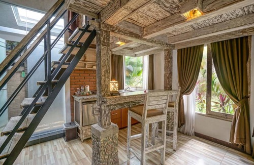 Padonan Hotel | KTS Balinese Villas