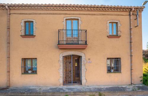 Subirats House | La Masia