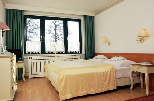 Bad Saarow Hotel | Landhaus Alte Eichen
