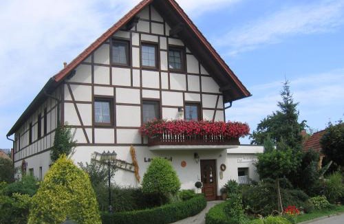 Maasdorf Hotel | Landhotel Biberburg
