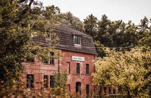 Geesow Apartment | Large holiday apartment at a historic mill