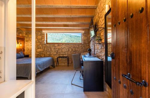 Jorba House | Les Muntades