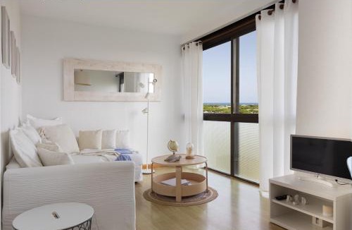 Gava Apartment | LETS HOLIDAYS Bright Apartment In Gava Mar