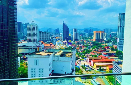 Kuala Lumpur City Centre Apartment | Level 2 Quill city Mall and monorail station near KLCC
