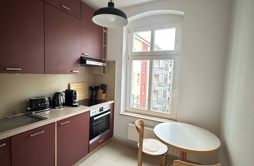 Gesundbrunnen Apartment | Light-filled style apartment at Arkonaplatz next to Food & Design Market