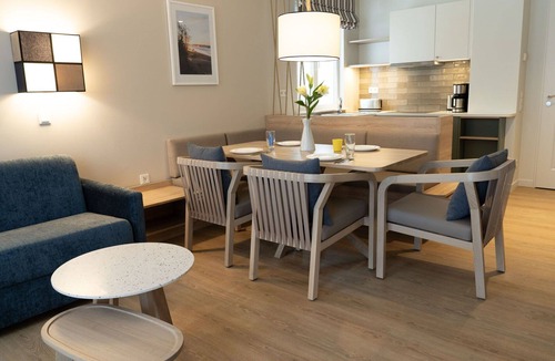 Tarnewitz Apartment | Lovely apartment for 4 people with pool, WIFI, TV and terrace