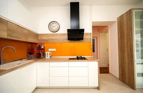 Ferencvaros Apartment | Luxury 02 Bedroom Apartment in Budapest