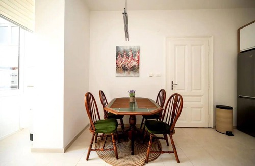 Ferencvaros Apartment | Luxury 02 Bedroom Apartment in Budapest