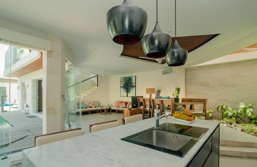 Laksmana Villa | Luxury 4 bedroom Pool Villa in Seminyak