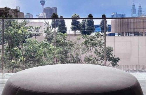 Pudu Apartment | Luxury Dual key KLCC facing Apartment|Infinitypool