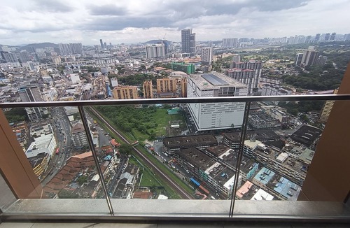 Pudu Apartment | Luxury Family suites | Infinity Pool | City View |