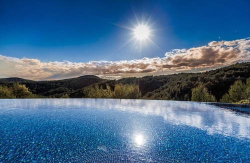 Sitges Villa | Luxury private estate 10 minutes to the sea, infinity pool & stunning views!