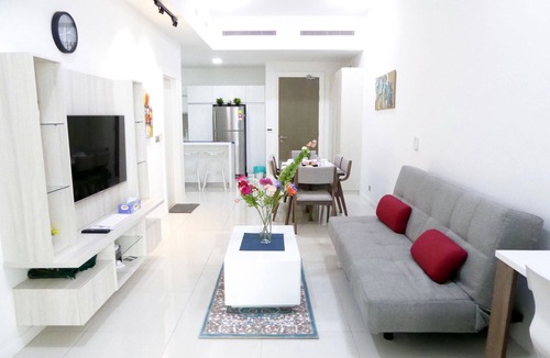 Kuala Lumpur Apartment | M City Garden Floor, Kuala Lumpur by Bonzer Home