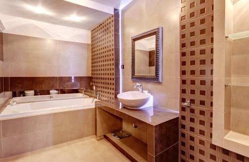 Sosnowiec Hotel | M Hotel Sosnowiec