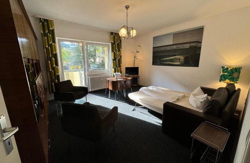 Gesundbrunnen Apartment | M M Central Apartments - Free Parking - Vintage Style