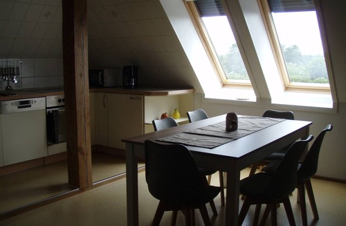 Lychen Apartment | Maisonette Apartment “Villa Mary” in Lychen – 3 Bedrooms, Family-Friendly, Parking