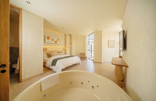 El Poblado Hotel | Moabi Hotel