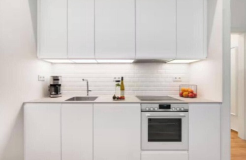 Moabit Apartment | Modern & Accessible Apartment in the Heart of Berlin