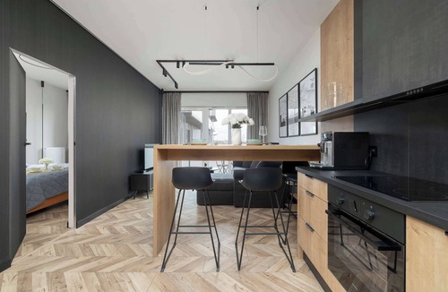 Katowice Apartment | Modern Apartment with a Balcony | Parking | Workspace