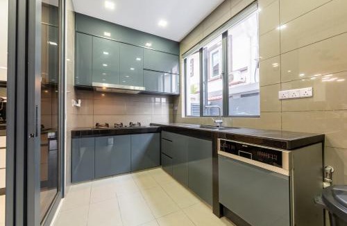 Setia Alam Villa | Modern Elegance 17pax House Setia Alam Mall