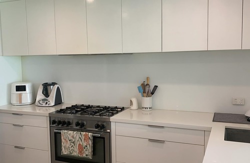 Wembley House | Modern spacious 2 story home