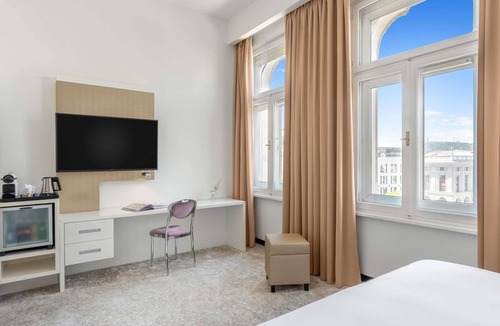 Nepszinhaz negyed Hotel | Nemzeti Hotel Budapest - MGallery Collection