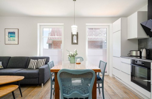 Eilsum Apartment | New 72sqm apartment for 4 people with terrace right on the waterfront