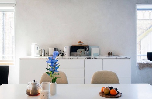 Oberschoneweide House | New luxury loft in the art district with a view of the Spree