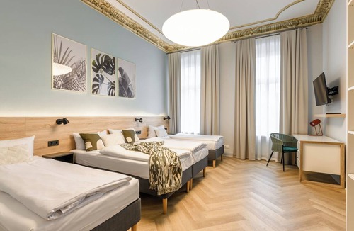 Schoeneberg Apartment | Newly designed 4 room apartment with balcony and modern equipment with 160 m²