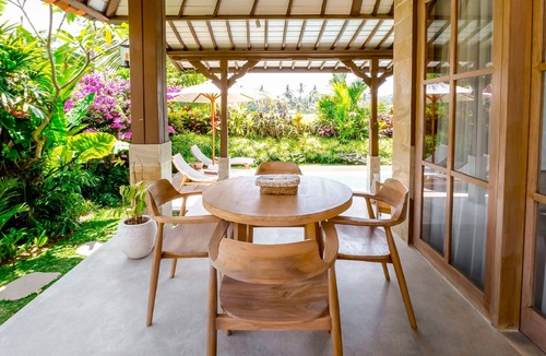 Singakerta Villa | Nyaman Villa 2 by EVDEkimi – romantic escape among rice fields w/pool, terrace - Long stay extras