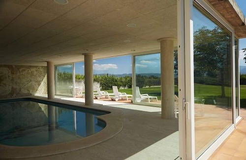 Gurb Cottage | OFFER: Exclusive rural house with large garden, spectacular pool and spa.