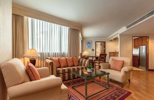 Bangkok Central Business District Apartment | One Bedroom Suite in heart of the city (A104)