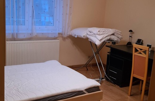 Werneuchen Apartment | Perfect 1-bedroom apartment in peaceful Werneuchen for your stay